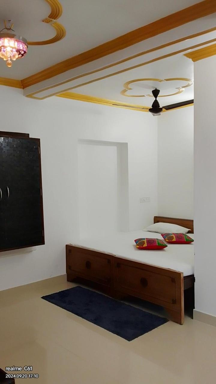 Ganga Paying Guest House バラナシ 部屋 写真