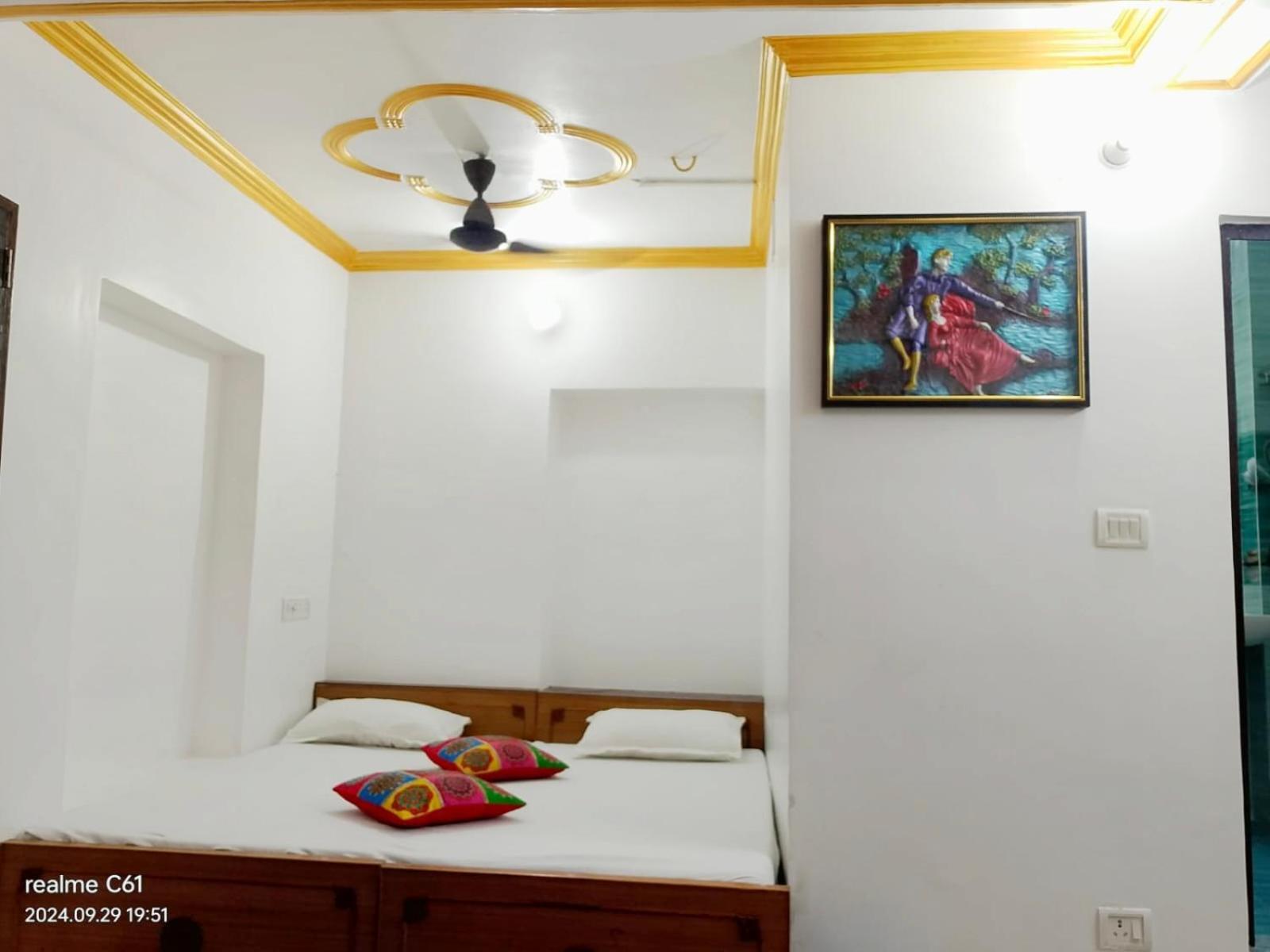 Ganga Paying Guest House バラナシ 部屋 写真